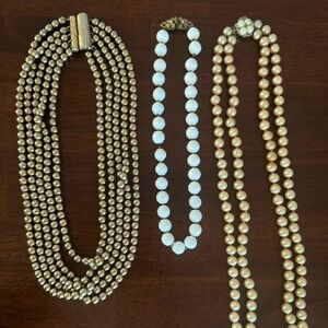 Set of 3 vintage necklaces with beautiful antique hook